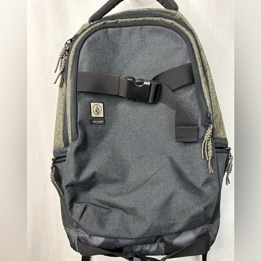 Volcom Substrate Skating Snowboard Military Backp… - image 3